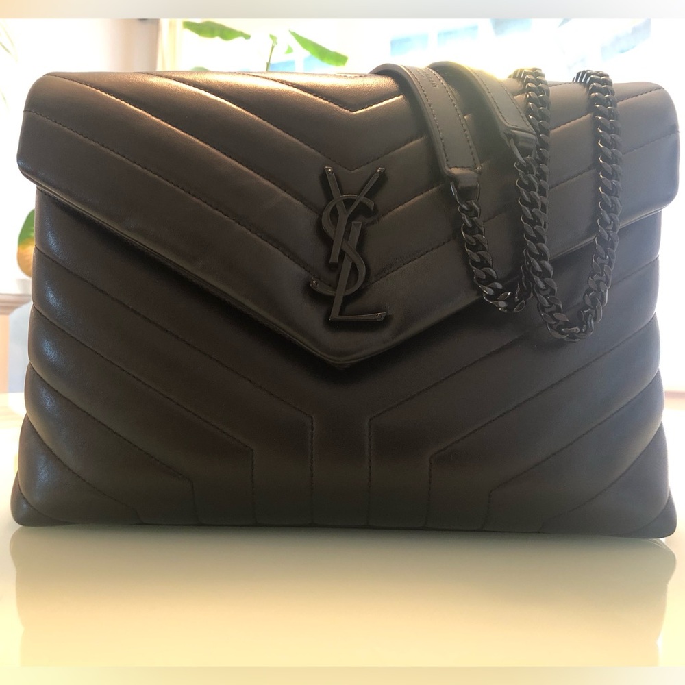 Saint Laurent YSL Medium Loulou Matelassé Leather Shoulder Bag Noir (Black)